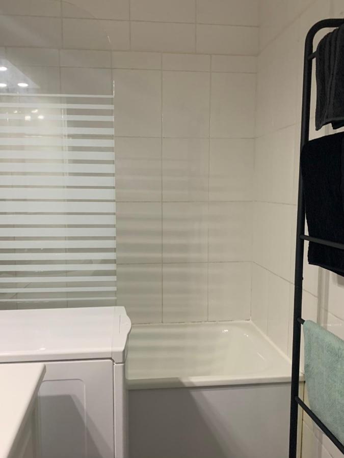Joli Appartement En Plein Centre Libourne Eksteriør billede